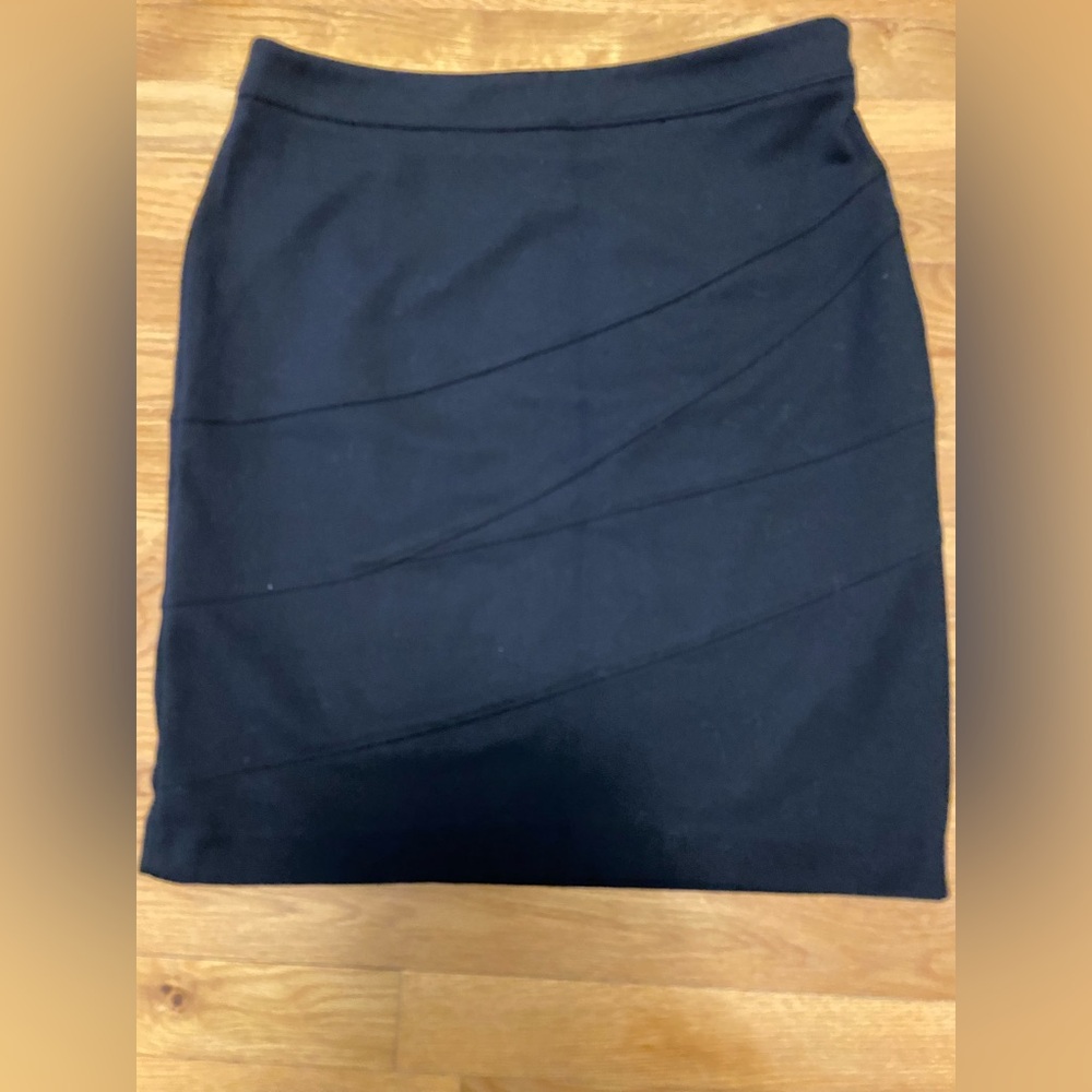 Adrienne Vittadini Black Pencil Skirt